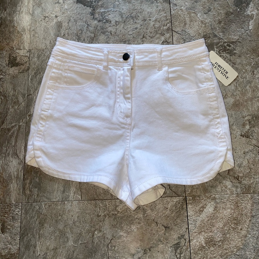 SOLD!! White Denim shorts